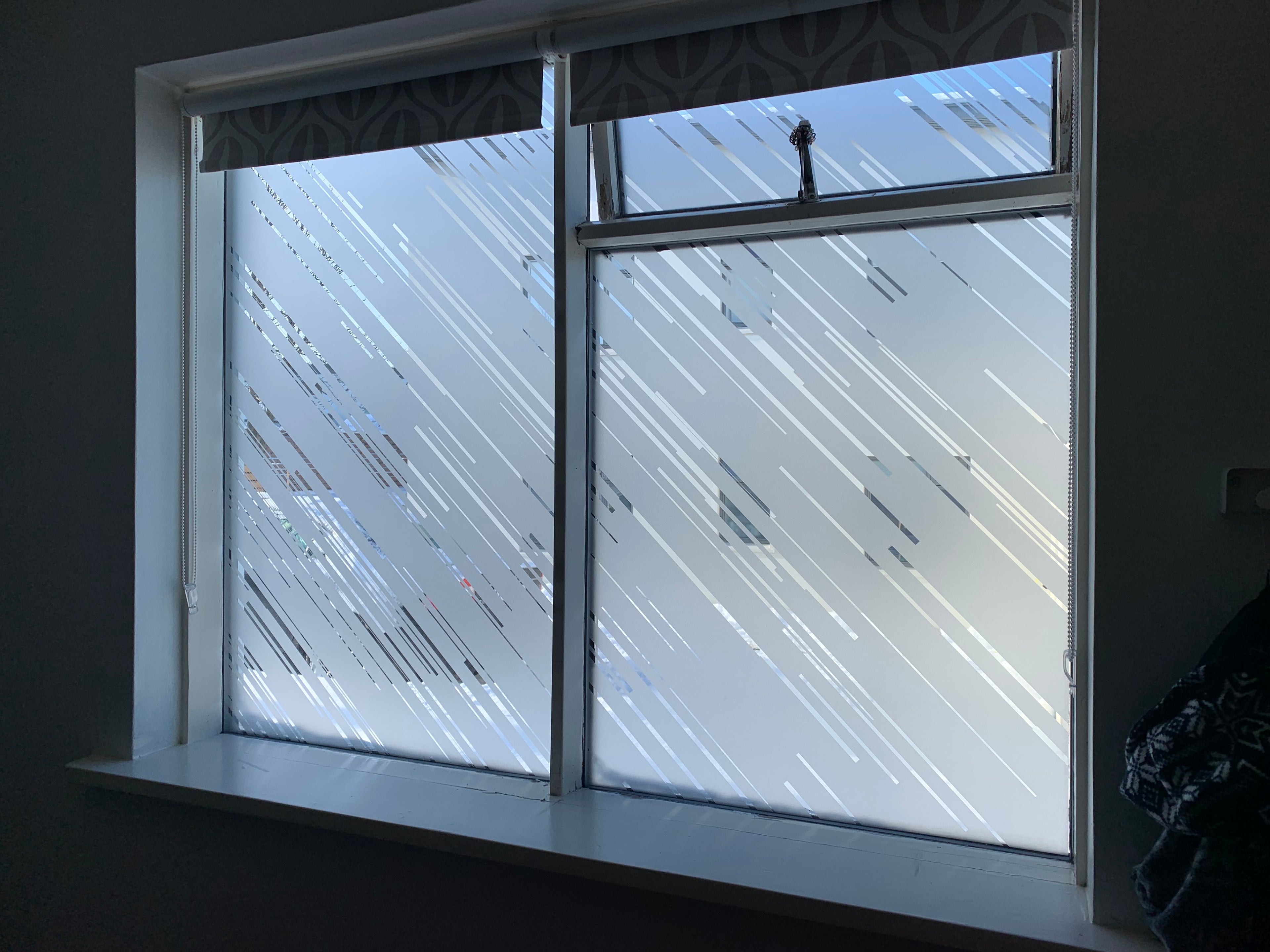 Frosted Window Film | abstract lines @45 | S17