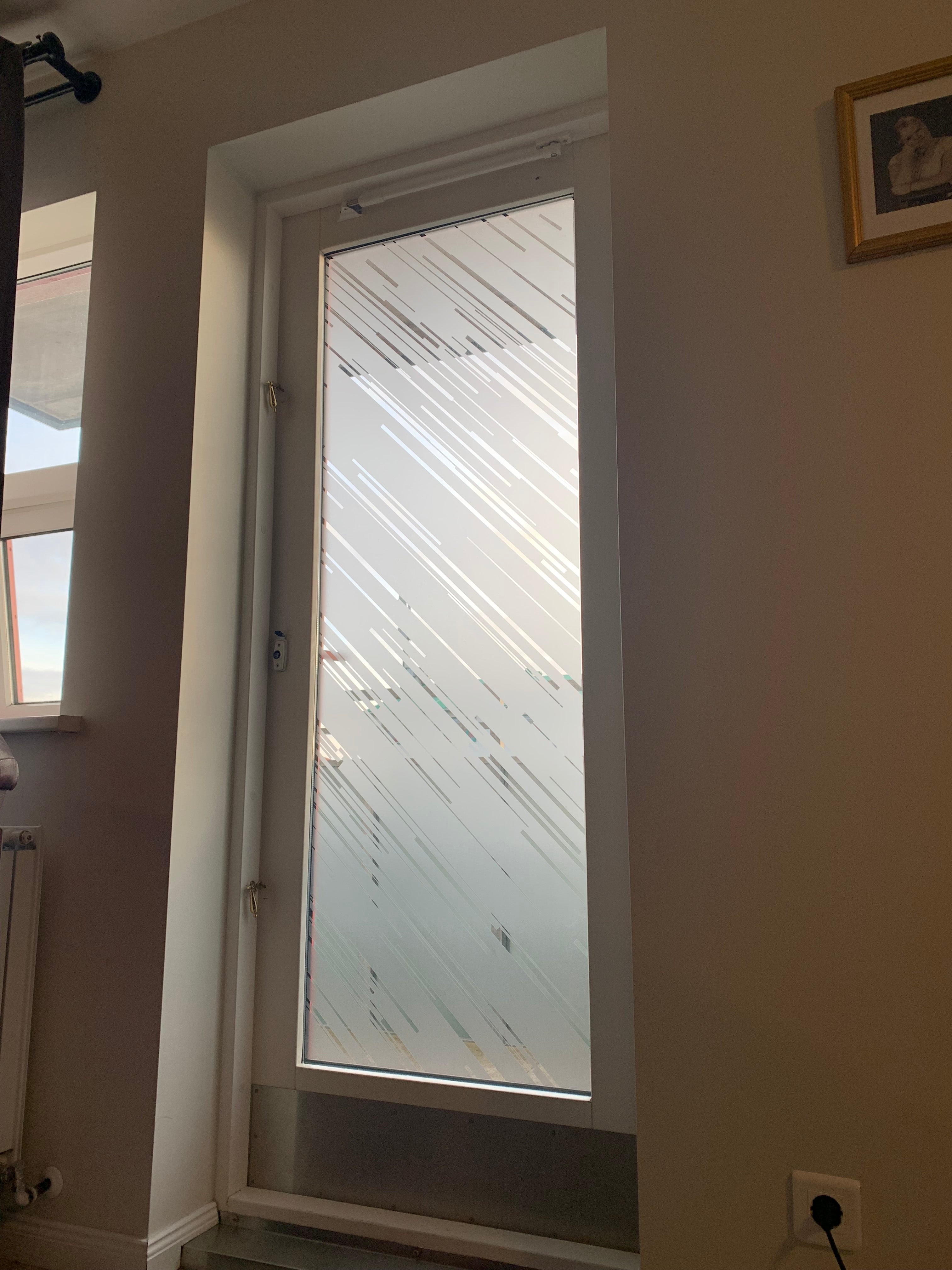 Frosted Window Film | abstract lines @45 | S17