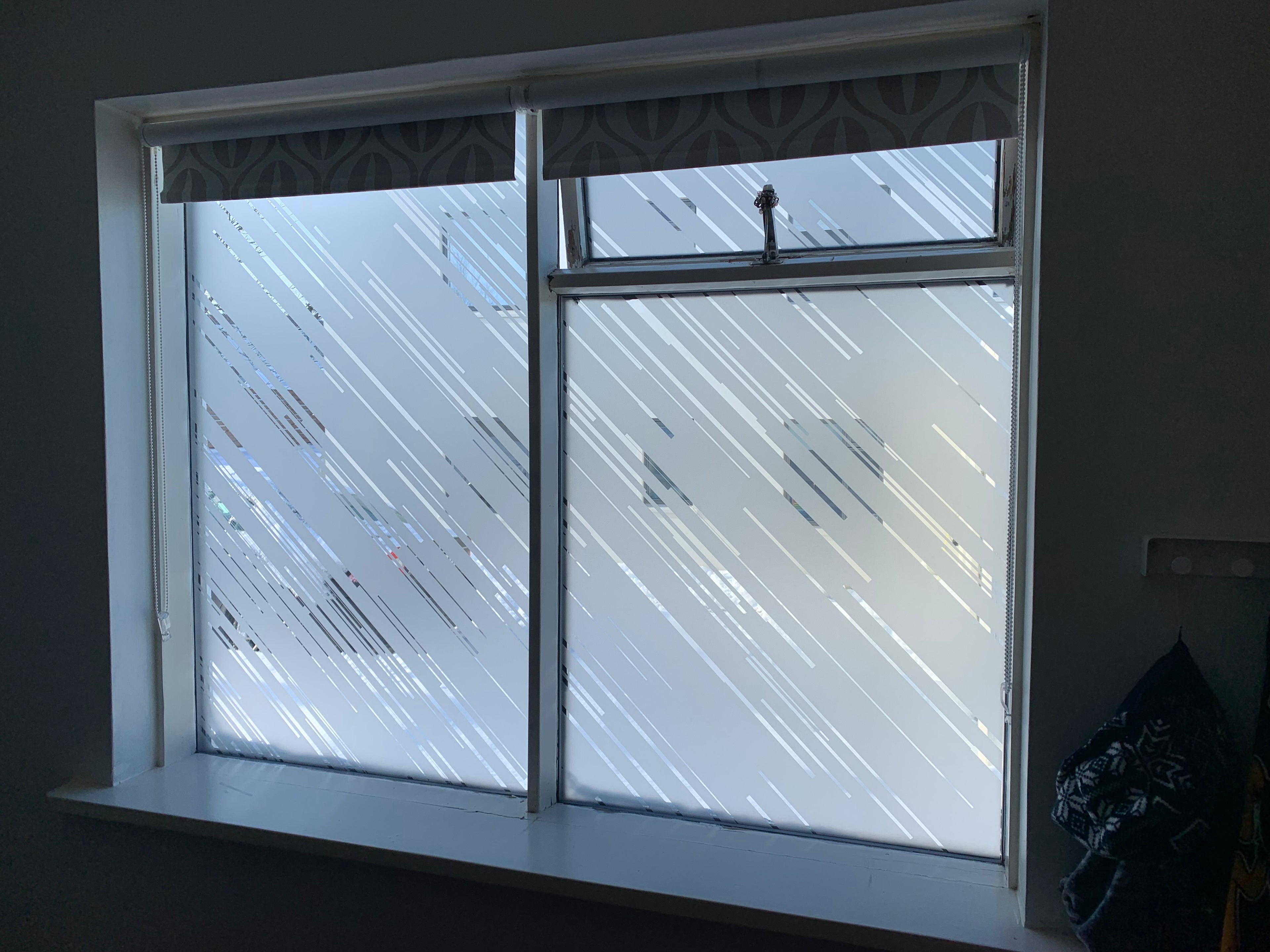 Frosted Window Film | abstract lines @45 | S17